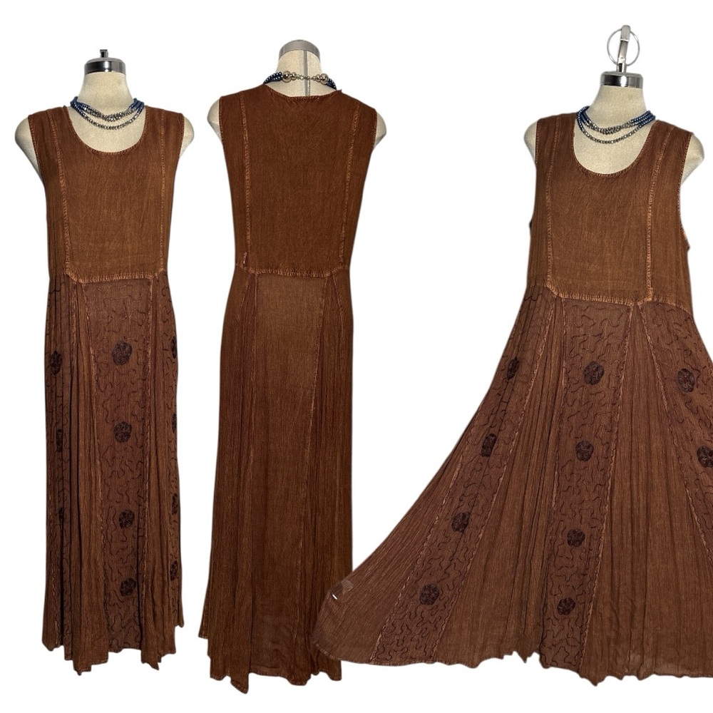 Brown Pleated Buttoned Sleeveless Maxi Sundress